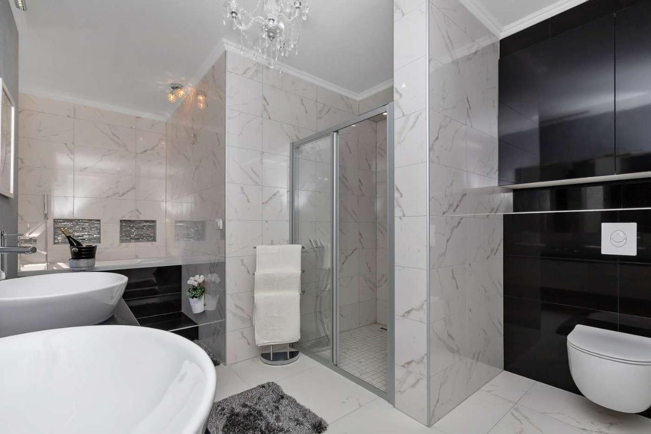 Luxurious Apartment Nino Makarska Luaran gambar